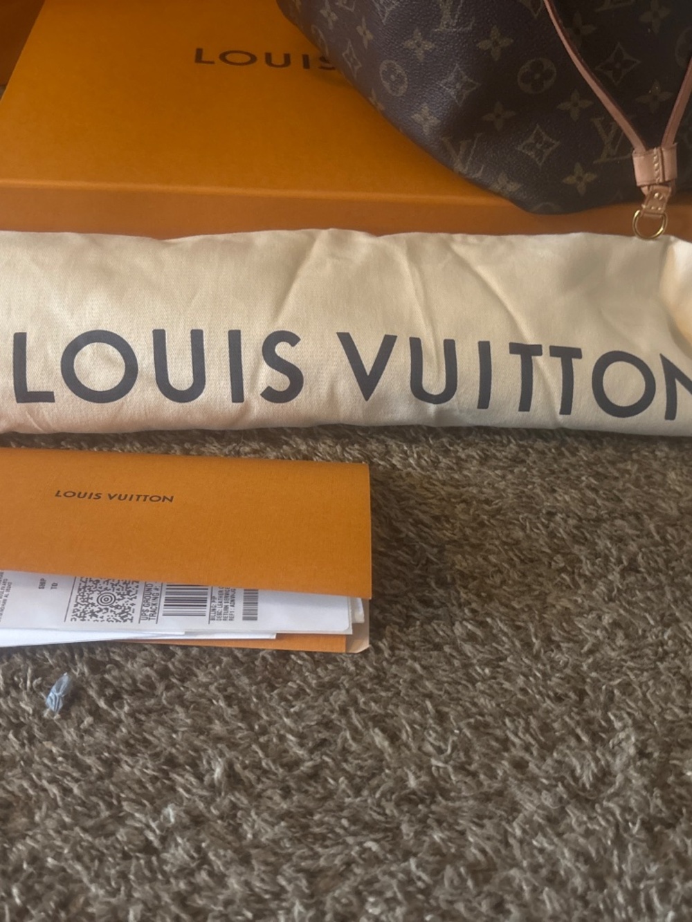 Louis Vuitton Neverfull GM View 2